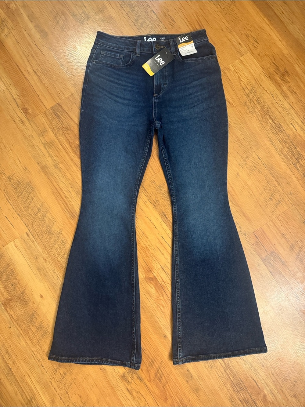 Lee Jeans Slim Fit Flare High Rise Sz 10P Women’s NWT